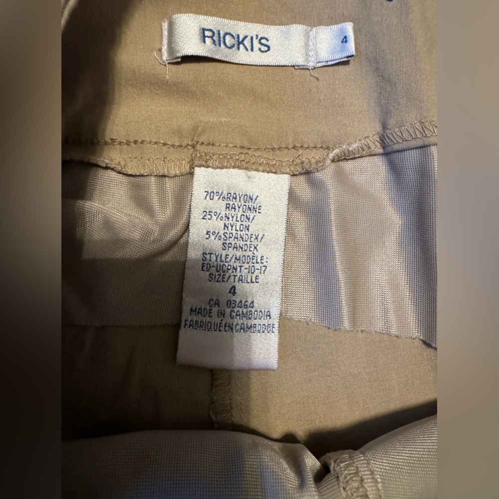 Ricki’s Capris - Picture 3 of 3